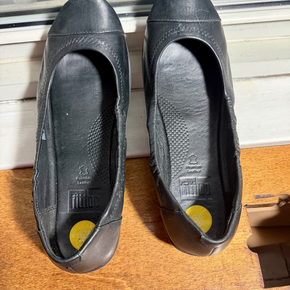 Leather casual shoes